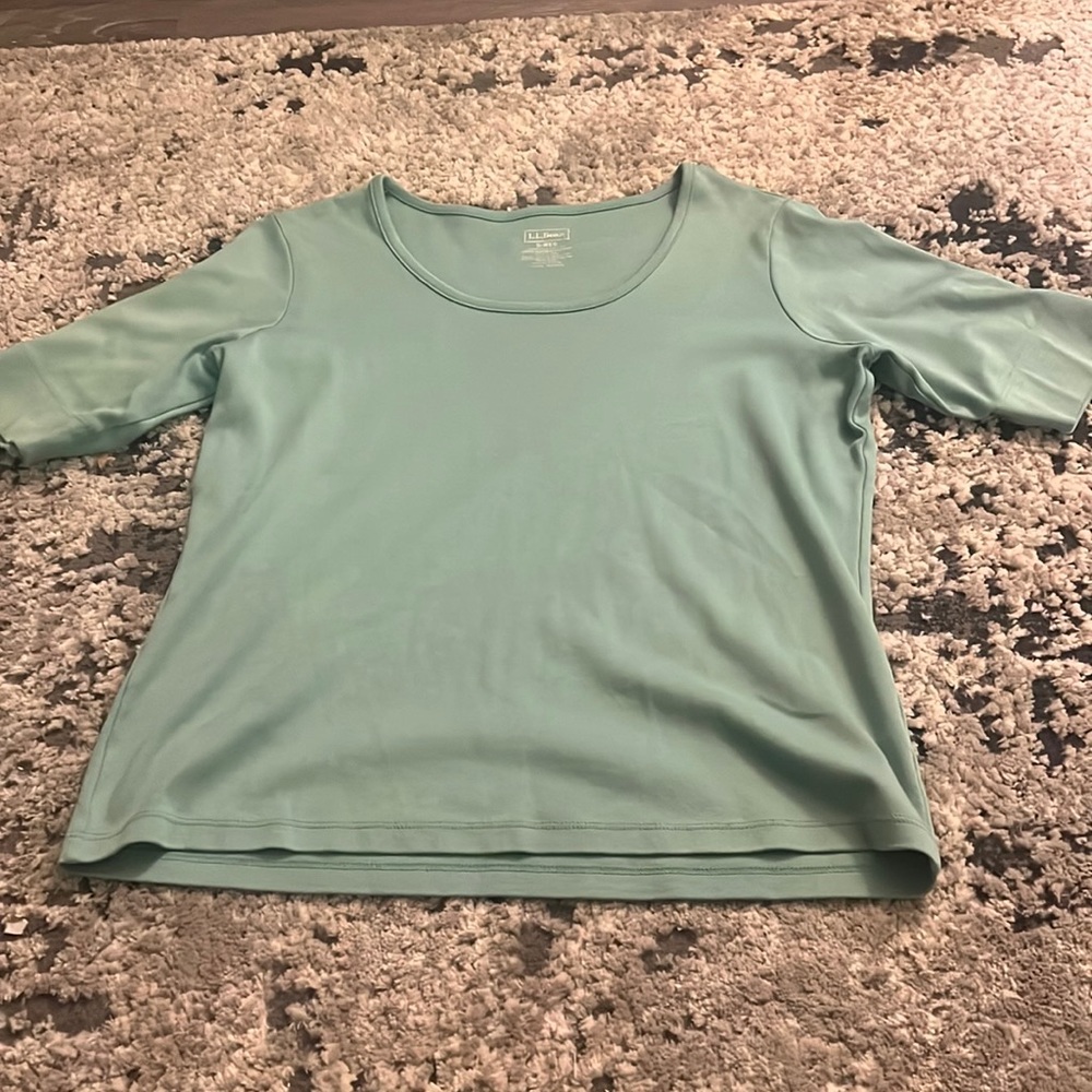 L.L.Bean Green Women's Shirt - 100% Cotton - Outdoor Comfort"